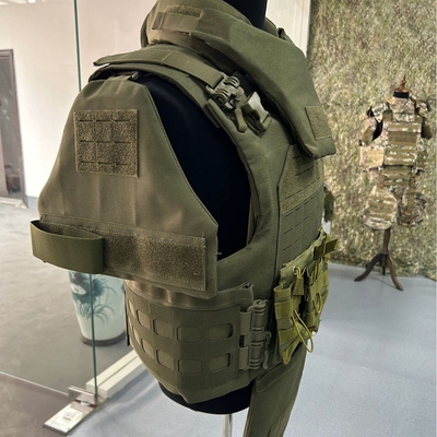 제거 가능한 어깨띠 모레 시스템 및 조정 가능한 허리띠와 함께 전투 전술 자레